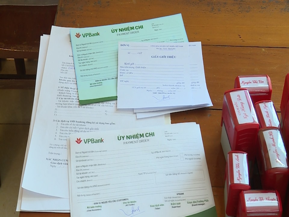 3 nhân viên ngân hàng bán thông tin doanh nghiệp cho nhóm đối tượng lừa đảo - 2 3 nhân viên ngân hàng bán thông tin doanh nghiệp cho nhóm đối tượng lừa đảo - 2