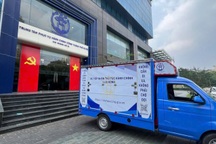 Hà Nội đưa xe hành chính về tận khu dân cư phục vụ người dân