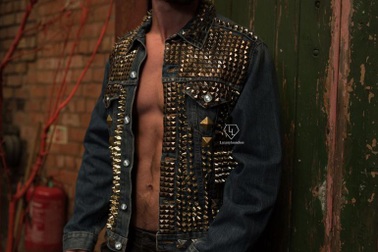 "Siêu phẩm" áo khoác đắt nhất thế giới có giá... hơn 100 tỷ đồng