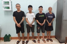 Tạm giữ nhóm thanh niên tàng trữ ma túy và nhiều súng, đạn