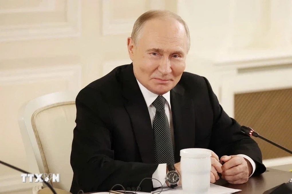Tổng thống Putin trả lời phỏng vấn Tổng Giám đốc TTXVN: Hợp tác Nga - Việt nhiều điểm sáng - 1 Tổng thống Putin trả lời phỏng vấn Tổng Giám đốc TTXVN: Hợp tác Nga – Việt nhiều điểm sáng