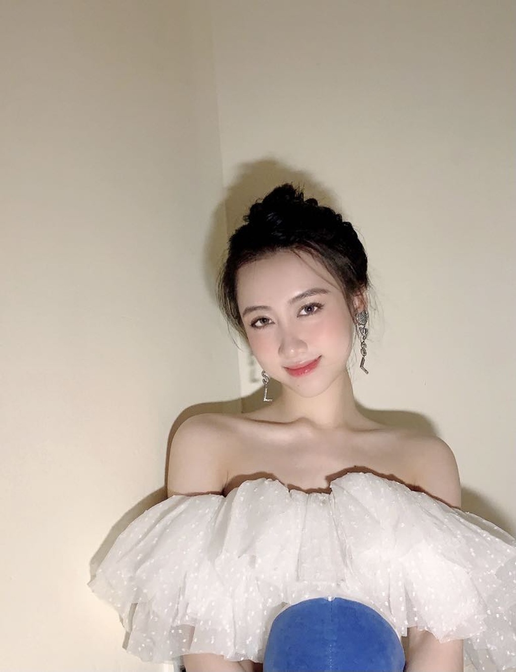 Nhan sắc nữ sinh Đại học Ngoại thương gây chú ý ở Miss Grand Vietnam 2023 - 6 Nhan sắc nữ sinh Đại học Ngoại thương gây chú ý ở Miss Grand Vietnam 2023 - 6