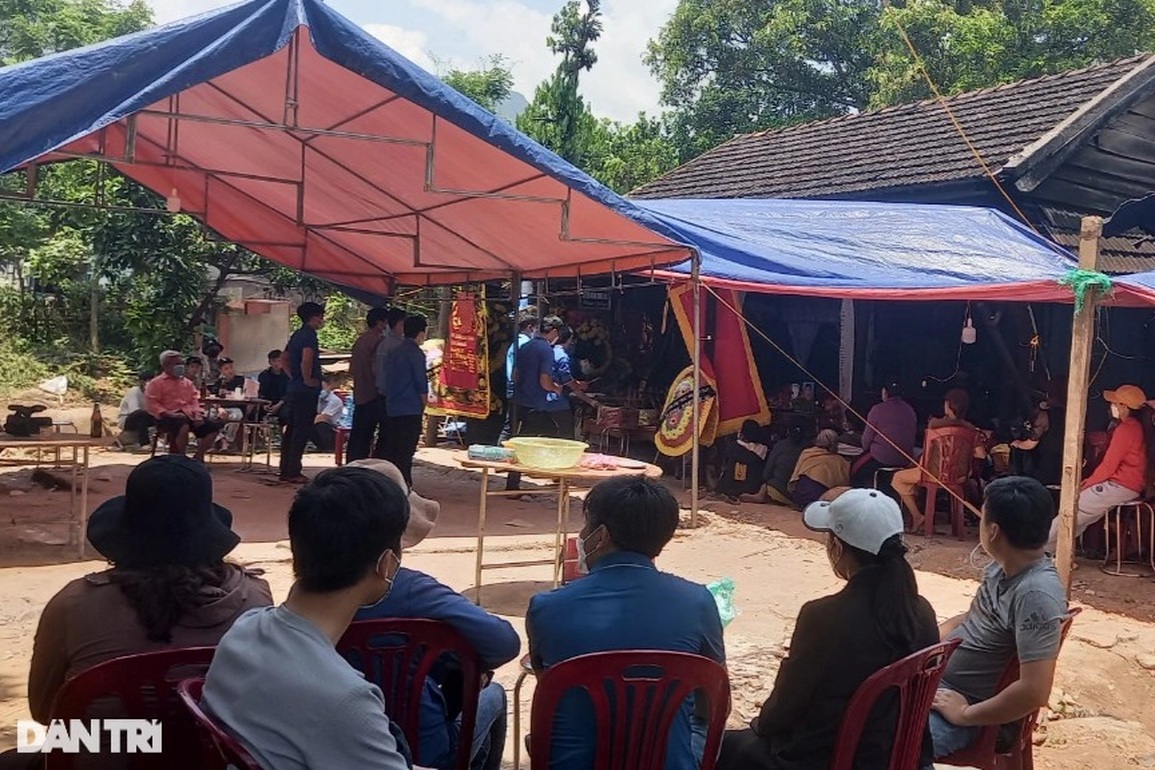 Con gái mất mạng khi về thăm bố mẹ, con trai tử nạn trước ngày cưới - 4 Con gái mất mạng khi về thăm bố mẹ, con trai tử nạn trước ngày cưới - 4