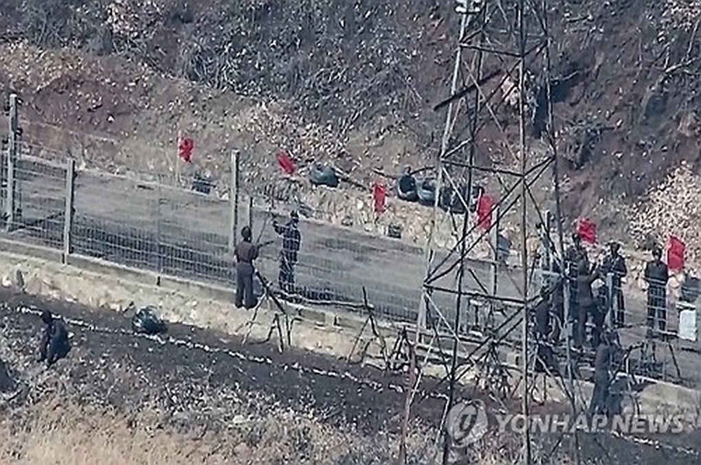 Hàn Quốc cáo buộc 10 lính Triều Tiên vượt biên giới, Seoul nổ súng cảnh cáo - 1 Hàn Quốc cáo buộc 10 lính Triều Tiên vượt biên giới, Seoul nổ súng cảnh cáo