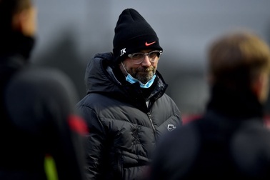 HLV Klopp không ngạc nhiên khi Man Utd sa sút