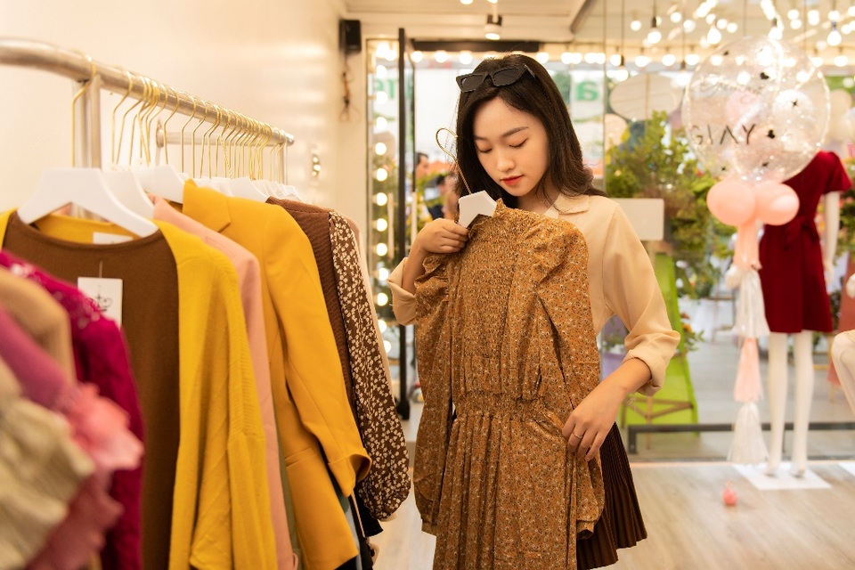 Kỷ niệm 8 năm thành lập, LY GIÀY “Sale khủng đồng giá 99k-199k” - 2 Kỷ niệm 8 năm thành lập, LY GIÀY “Sale khủng đồng giá 99k-199k” - 2