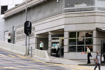 Người Trung Quốc đòi đóng cửa lãnh sự quán Mỹ ở Hong Kong