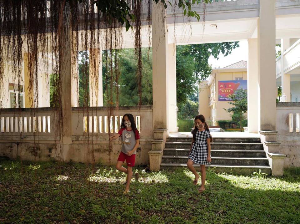 Hồng Nhung: “Cách ly quốc dân cho gia đình Bống sống một thế giới khác hẳn” - 8 Hồng Nhung: “Cách ly quốc dân cho gia đình Bống sống một thế giới khác hẳn” - 8