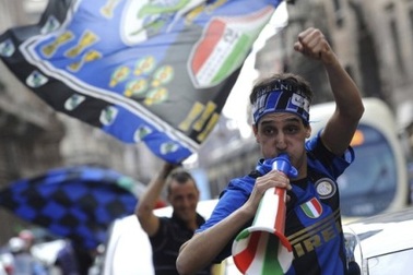 Nếu lập “hat-trick VĐ”, Inter “bỏ túi” 100 triệu euro