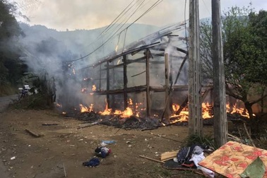 Cháy nhà dân làm đứt cáp viễn thông phục vụ thông tin nhiều xã