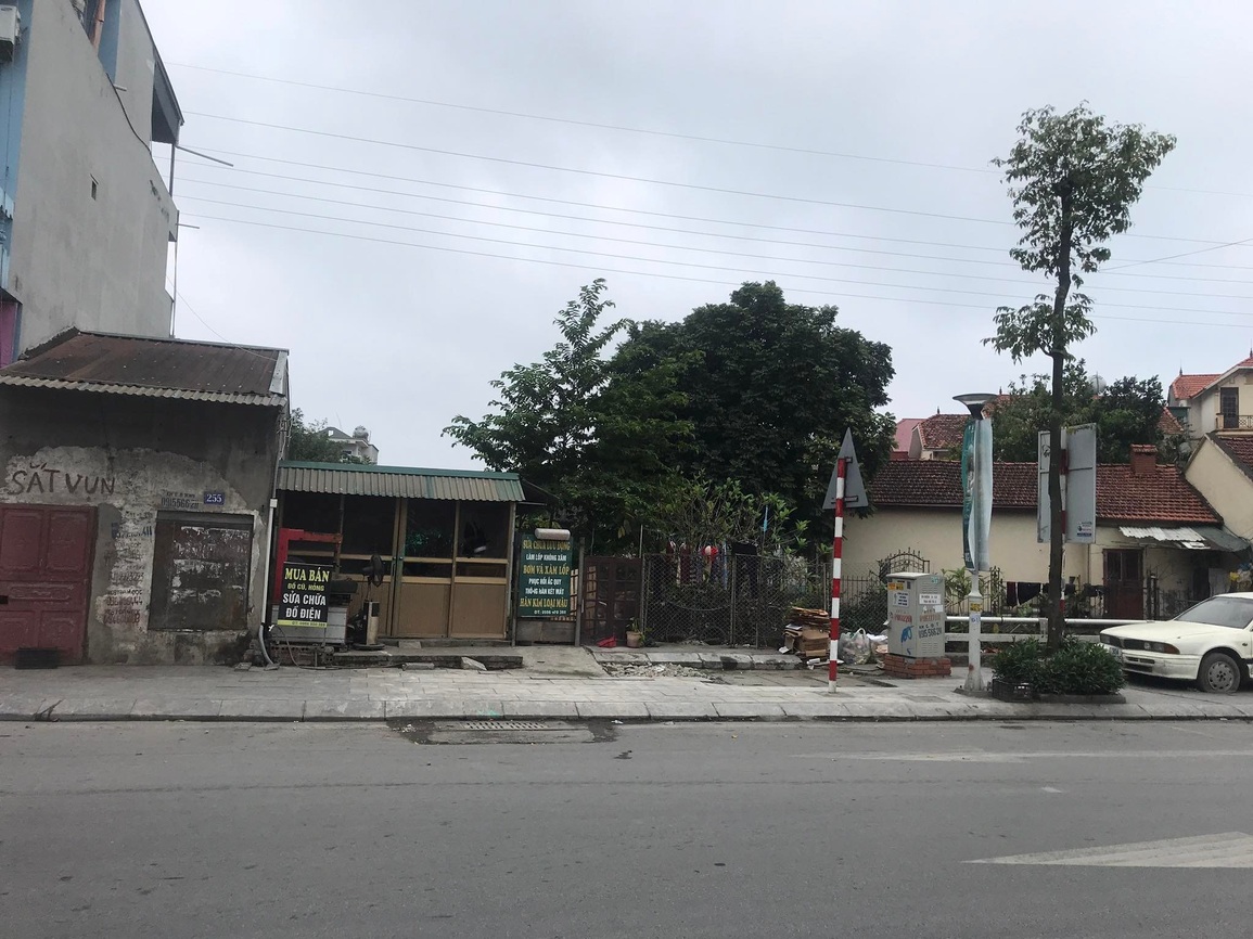 Vụ tạt a xít 7 người bị thương: Nhiều người khác suýt thành nạn nhân - 1 Vụ tạt a xít 7 người bị thương: Nhiều người khác suýt thành nạn nhân - 1