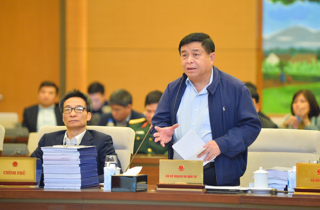 Bộ trưởng Nguyễn Chí Dũng: Tập trung tạo vùng kinh tế trọng điểm - 2 Bộ trưởng Nguyễn Chí Dũng: Tập trung tạo vùng kinh tế trọng điểm - 2
