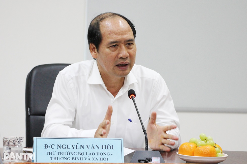 Cần đẩy mạnh chính sách không dùng tiền mặt ở vùng khó khăn - 3