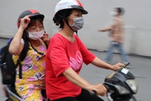 Nữ tài xế xe ôm đặc biệt nhất xóm chạy thận Hà Nội