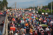 Sốc với số tiền công nhân PouYuen mất việc được hỗ trợ, gần 400 triệu đồng