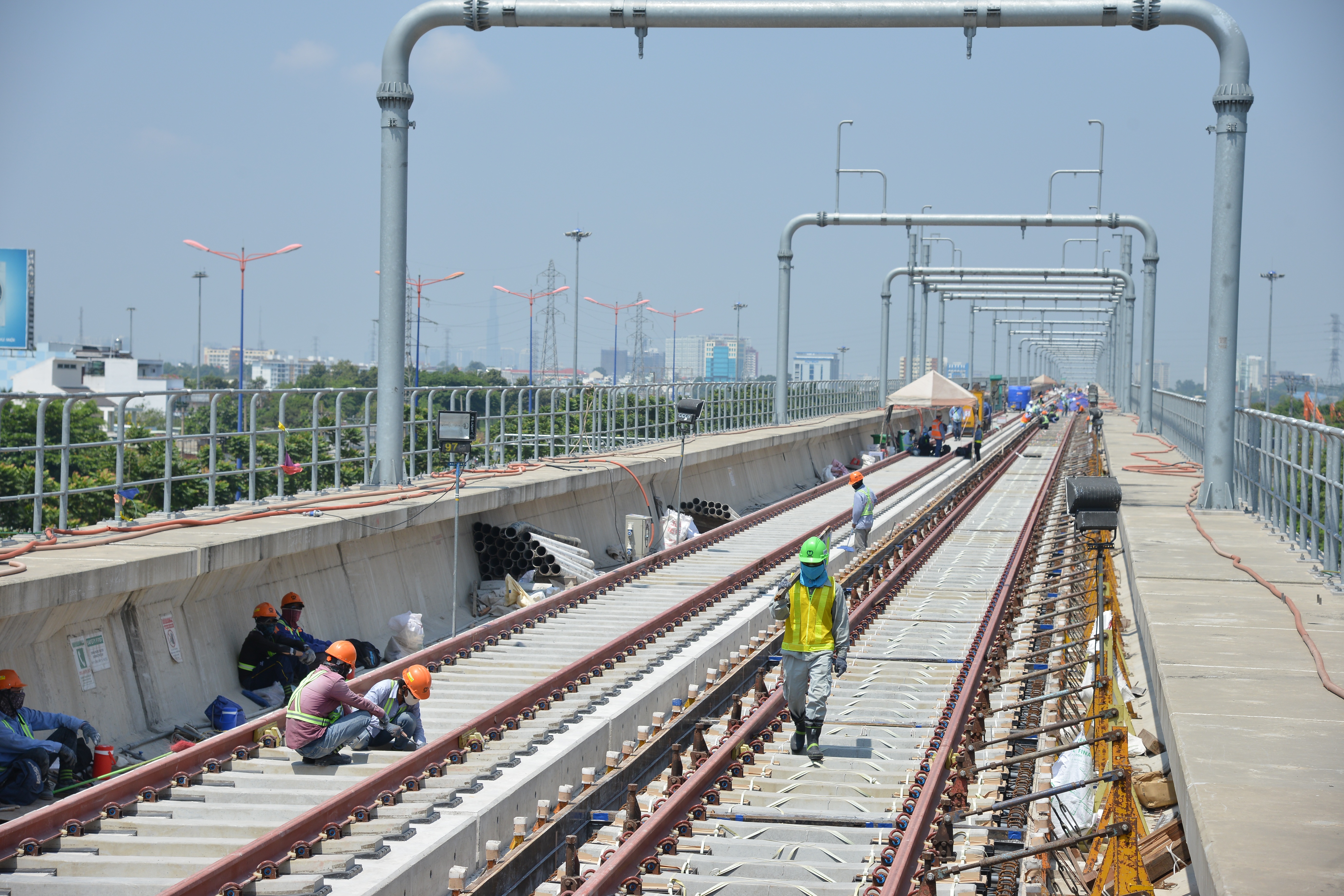 Ngắm toàn cảnh tuyến metro đầu tiên của TPHCM - 16 Ngắm toàn cảnh tuyến metro đầu tiên của TPHCM - 16