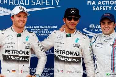Lewis Hamilton bắt đầu mùa giải F1 mới một cách hoàn hảo