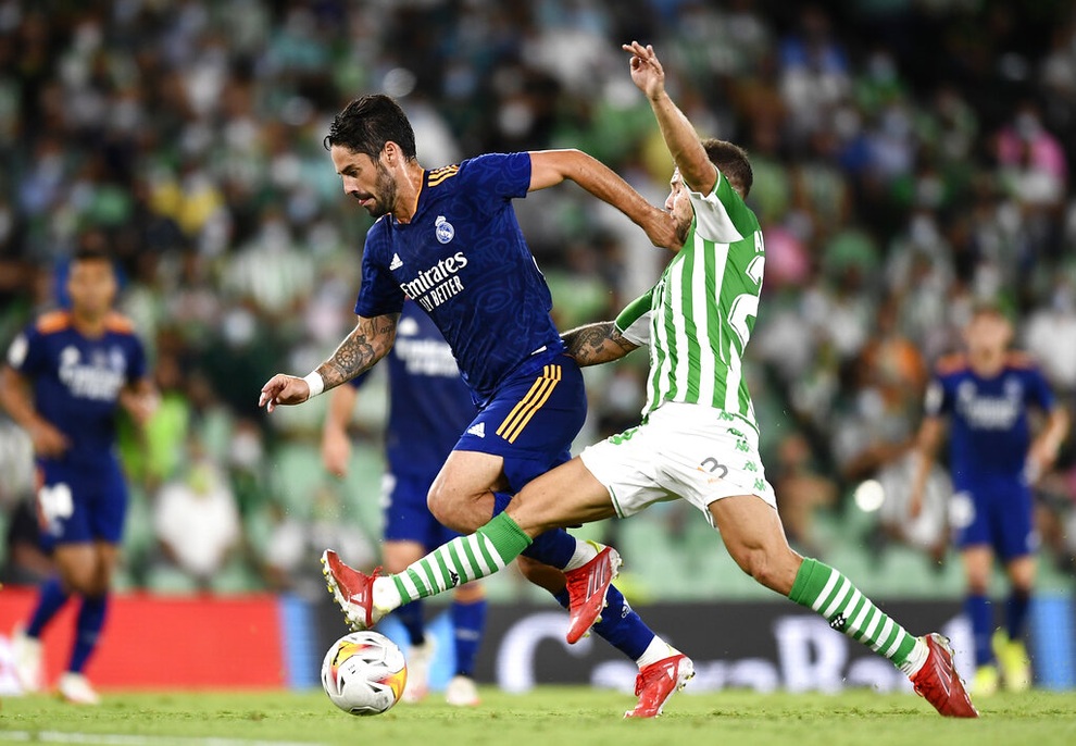 Real Madrid đánh bại Real Betis sau trận cầu mưa thẻ vàng - 1 Real Madrid đánh bại Real Betis sau trận cầu mưa thẻ vàng - 1