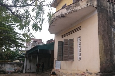 Tiền tỷ "phơi sương", cô trò mầm non nơm nớp lo trường sập