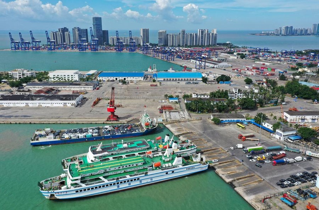 Trung Quốc nâng cảnh báo lên mức cao nhất khi bão Matmo sắp đổ bộ - 1