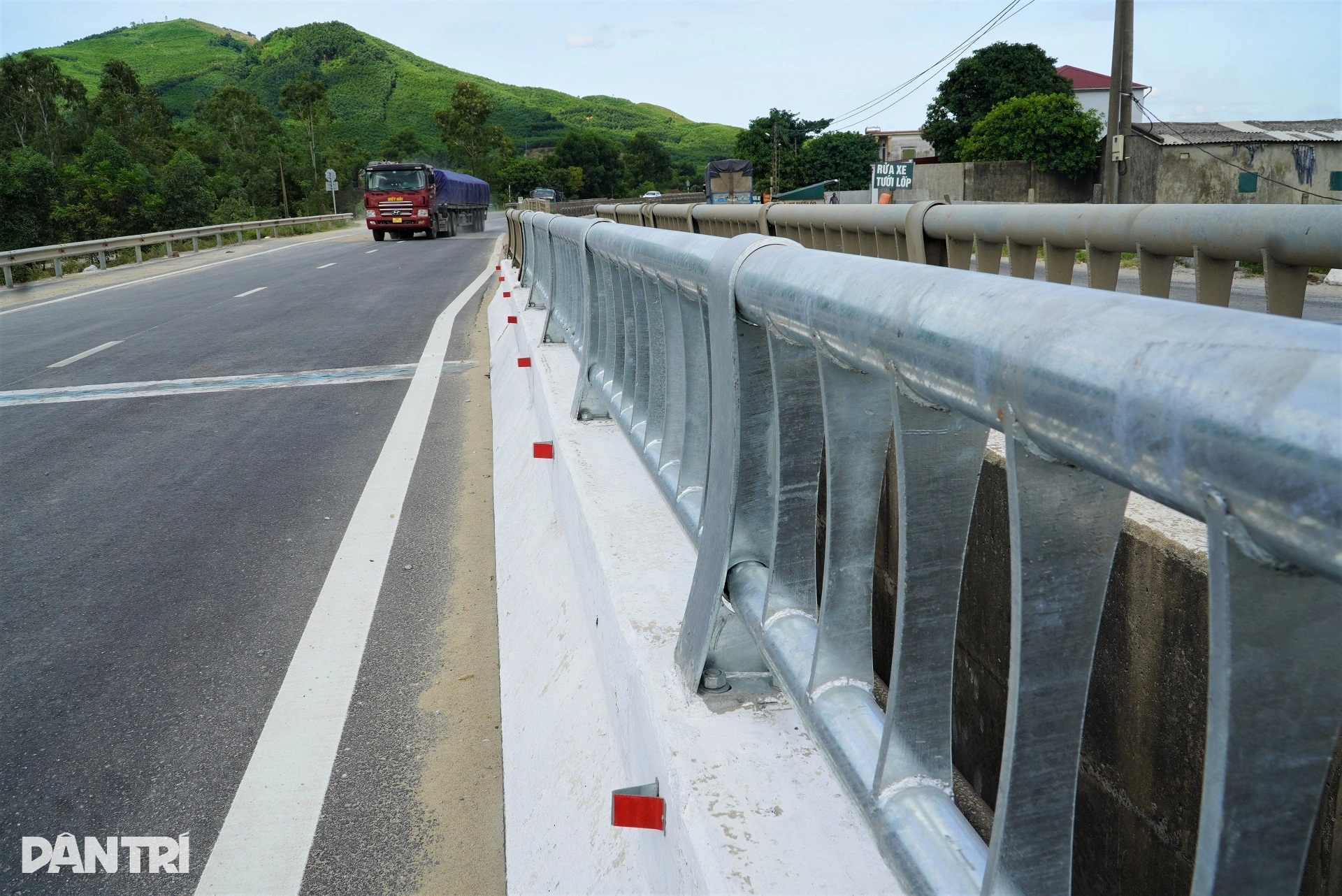 Cây cầu chống nạng gỗ trên quốc lộ 1A giờ ra sao? - 6 Cây cầu chống nạng gỗ trên quốc lộ 1A giờ ra sao? - 6