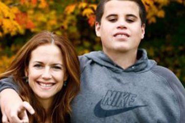 John Travolta đau đớn vì mất con