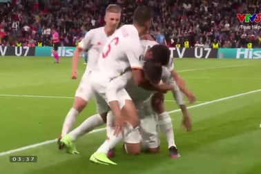 Morata gỡ hòa cho Tây Ban Nha trước Italia