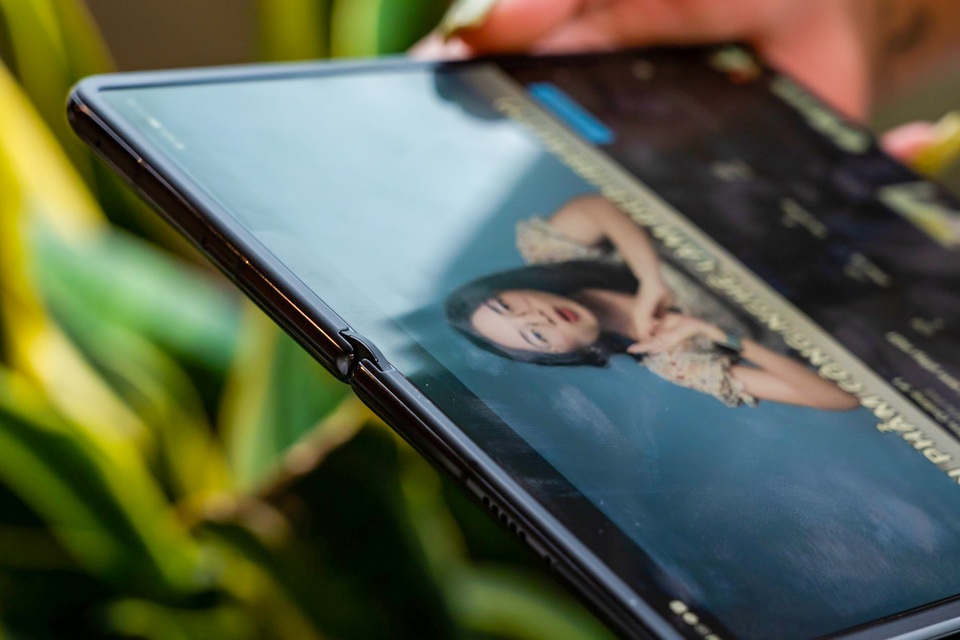 Huawei Mate X2 về Việt Nam, giá 100 triệu đồng - 9 Huawei Mate X2 về Việt Nam, giá 100 triệu đồng - 9