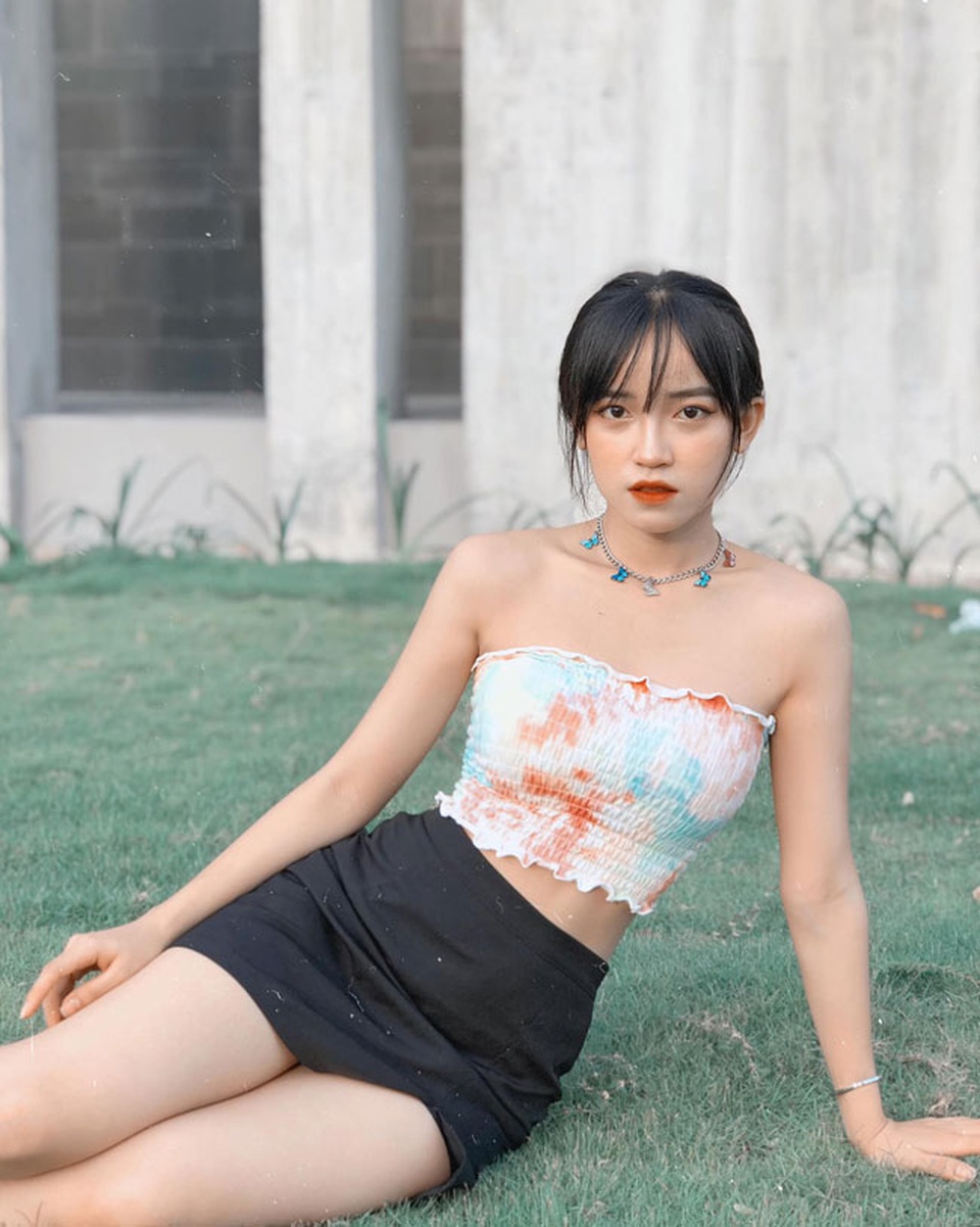 Bị cười cợt vì kém xinh, cô gái lột xác khiến bao người sửng sốt - 3 Bị cười cợt vì kém xinh, cô gái lột xác khiến bao người sửng sốt - 3