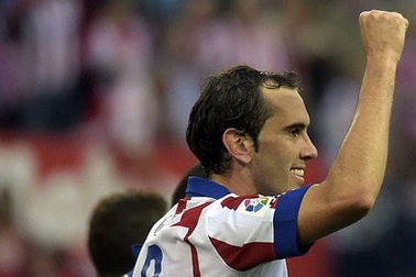 MU dồn tiền chiêu mộ trung vệ đẳng cấp trong tháng 1/2014