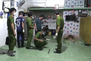 Hà Nội: Con rể chém bố vợ, anh vợ và một cháu bé 2 tuổi