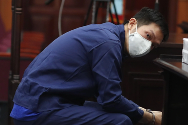 Bản án cho người cha dửng dưng nhìn con gái bị người tình hành hạ đến chết