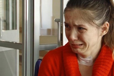 Mất trí nhớ, người phụ nữ òa khóc mỗi ngày khi nghe kể đã li dị chồng