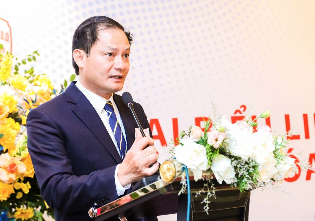 Ông Lâm Quang Thành làm Chủ tịch Liên đoàn Đua thuyền Việt Nam khóa III - 2 Ông Lâm Quang Thành làm Chủ tịch Liên đoàn Đua thuyền Việt Nam khóa III - 2