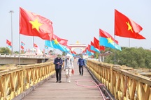 Đôi bờ Hiền Lương - Vĩ tuyến 17 rực rỡ trước ngày hội thống nhất