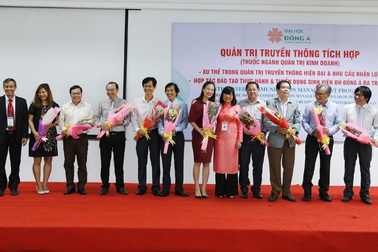 QTKD-Quản trị truyền thông tích hợp tại ĐH Đông Á: Bảo đảm việc làm cho SV ra trường