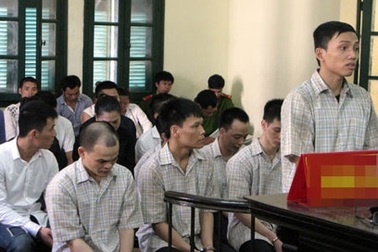 Hà Nội: Xử vụ xe Honda Civic đẫm máu trên đường Láng- Hòa Lạc