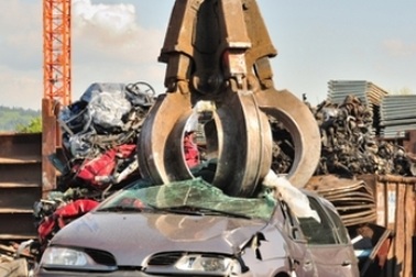 Chương trình kích cầu xe mới - Kẻ khóc người cười