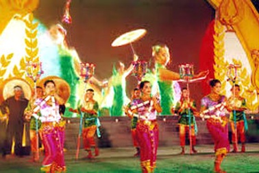 Tái hiện Tết Chôl Chnăm Thmây tại Hà Nội