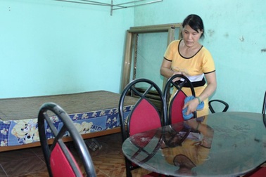 Nhường phòng cho sĩ tử ở nhờ