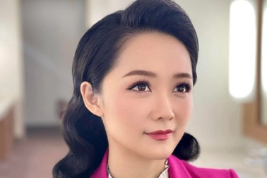 BTV Thời sự Thu Hà đón Valentine "không quà, không được hôn" vì Covid-19