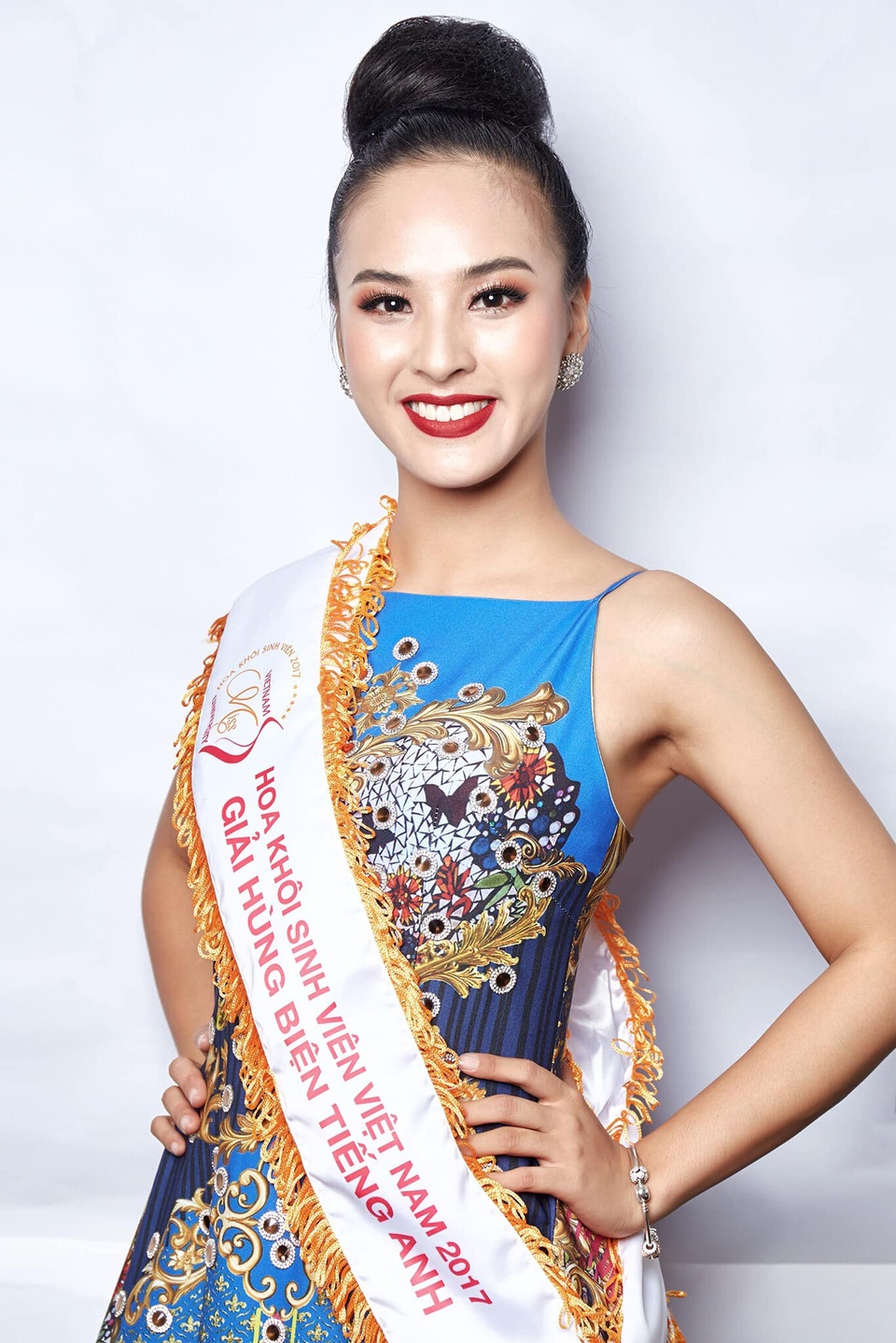 Á khôi Sinh viên Việt Nam được chọn làm đại diện thi Hoa hậu Sắc đẹp Quốc tế - 3 Á khôi Sinh viên Việt Nam được chọn làm đại diện thi Hoa hậu Sắc đẹp Quốc tế - 3
