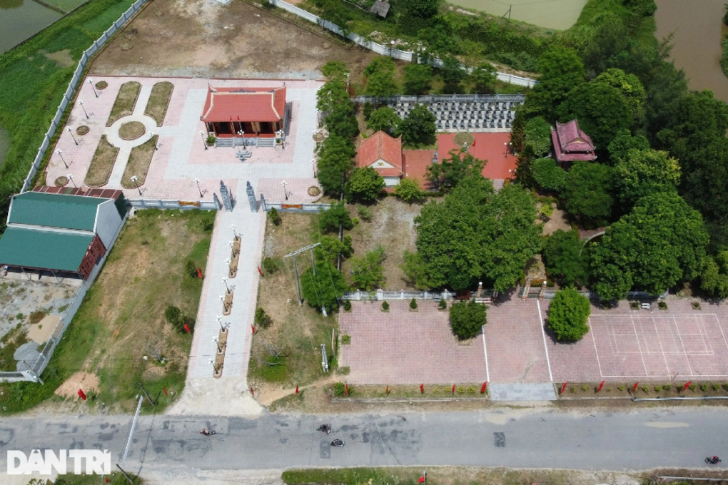 Nâng cấp khu tưởng niệm anh hùng liệt sỹ là di tích lịch sử - 2 Nâng cấp khu tưởng niệm anh hùng liệt sỹ là di tích lịch sử - 2