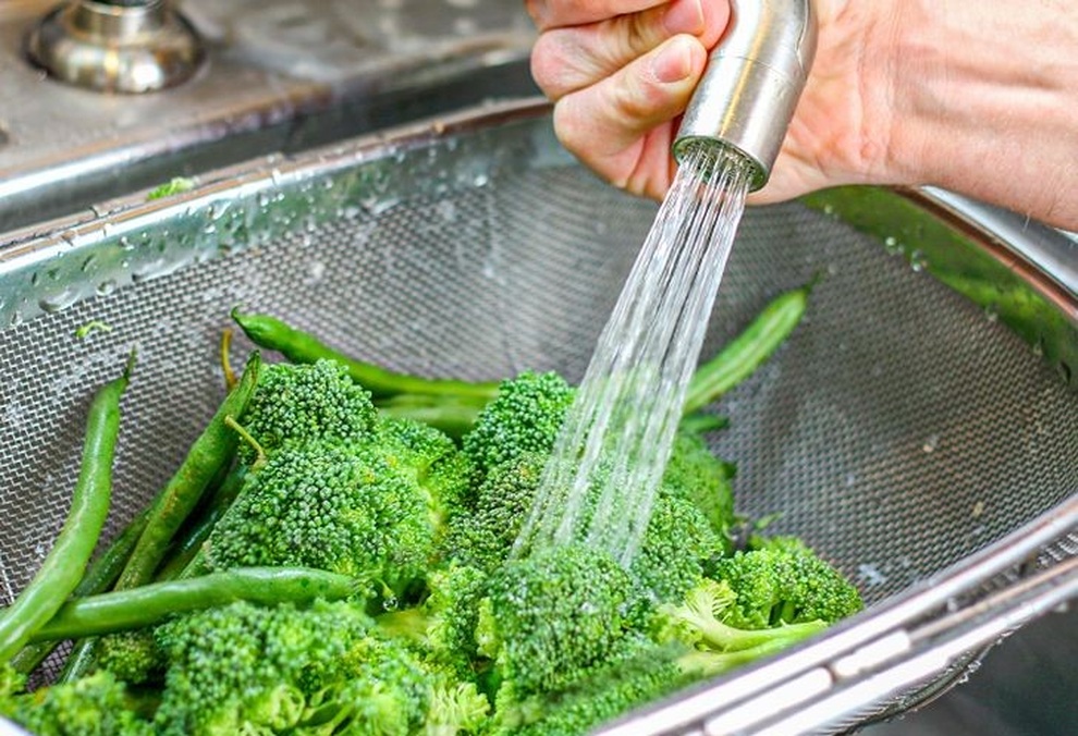 Những sai lầm phổ biến trong nấu nướng khiến món ăn kém hấp dẫn, gây hại - 2