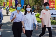 Gần 4.000 thí sinh dự thi Đánh giá năng lực tại cụm thi Nha Trang