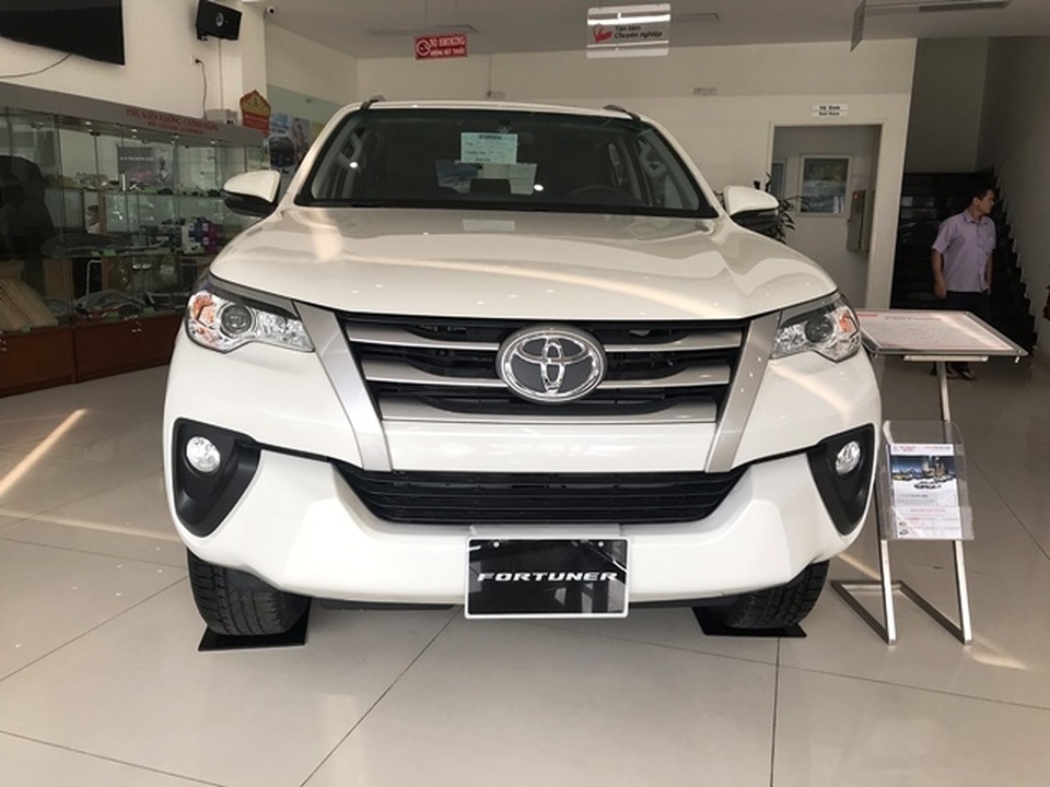 Tháng cô hồn, giá ô tô giảm mạnh tới 200 triệu đồng - 2 Tháng cô hồn, giá ô tô giảm mạnh tới 200 triệu đồng - 2