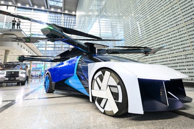 Hãng xe điện Trung Quốc mang ô tô bay tới CES 2024