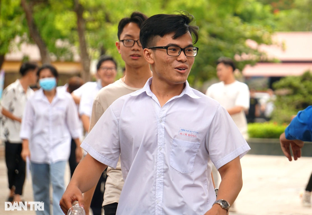 Thanh Hóa dẫn đầu cả nước về số lượng điểm 10 tốt nghiệp THPT 2022 - 2 Thanh Hóa dẫn đầu cả nước về số lượng điểm 10 tốt nghiệp THPT 2022 - 2