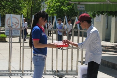 1.000 ly nước chanh mát lòng sĩ tử