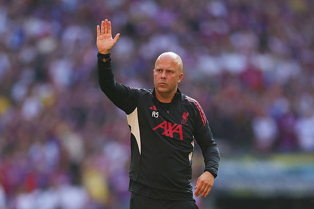 Van Dijk và HLV Liverpool bất đồng quan điểm sau trận thua Crystal Palace - 2 Van Dijk và HLV Liverpool bất đồng quan điểm sau trận thua Crystal Palace - 2